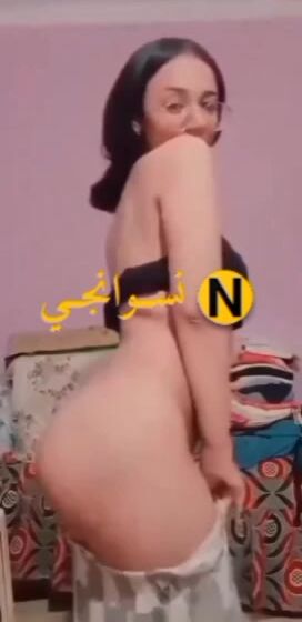 كتكوتة بنضارة تبعت نودز لصاحبها في المدرسة سكس مصري
