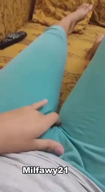 لبوه هيوجه اوي تلعب فكسها طول الوقت وتعرض جسمها لحبيبها سكس مصري نودز