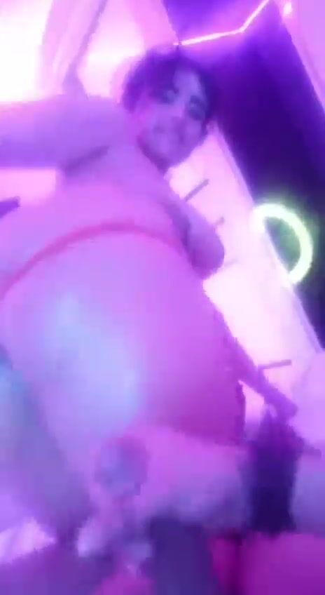 اقلعي الكلوت هيعور زبي يا متناكة سكس مصري xnxx