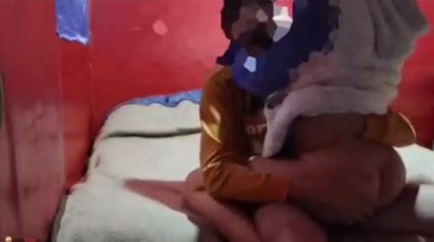 ينيك صاحبته في شقته ويصورها تصوير مخفي سكس مصري