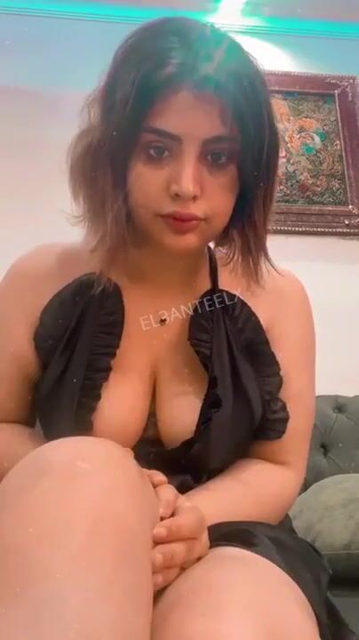 فرسة مصرية هاي كلاس تعرض كل تفاصيل جسمها سكس نودز مصري