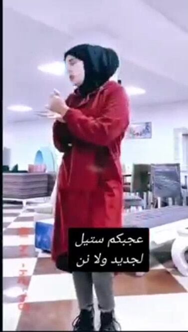 نودز سورية محجبة جسمها ابيض لبن تخلع كل حاجة وتعرض لحبيبها سكس نودز