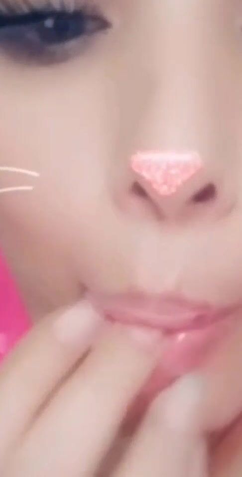 قطقوطة صغيرة ممحونة اوي تفرك كسها جامد سكس نودز مصري