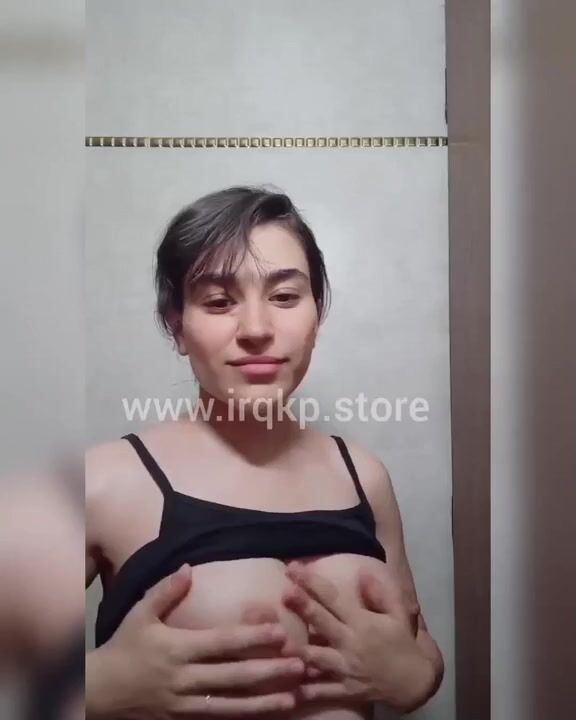 بنوتة قمر تصور لحبيبها بزازها الجميلة وجسمها سكس نودز مصري