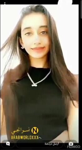 بنت اندر ايدج جميلة تلعب في كسها لحبيبها سكس نودز مصري